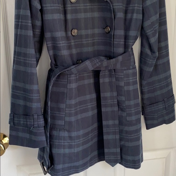 Banana Republic plaid trench coat - Picture 4 of 7